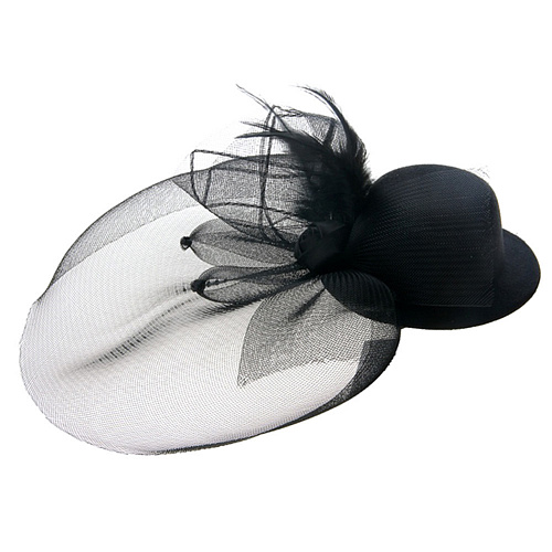 Чёрная шляпа вуалетка с перьями